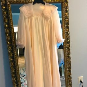 Vintage light pink peignoir